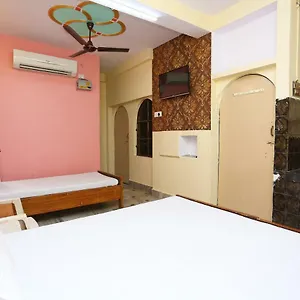 hotel-aakash-ganga.hotels-varanasi.com/